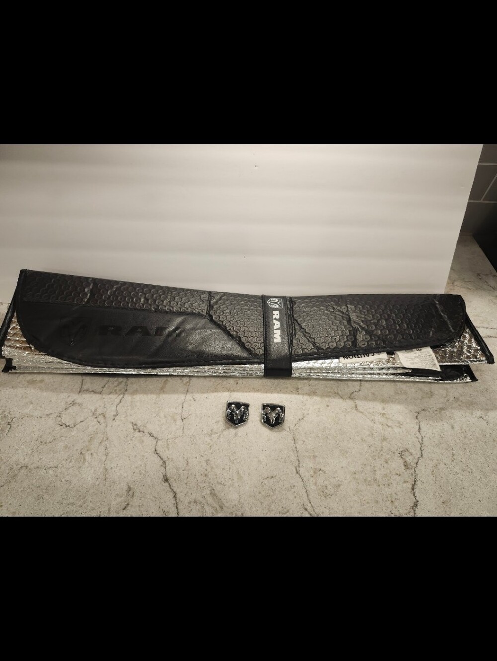 Dodge Ram Black Dashboard Accordian Sun Shade & 2 Ram Liscense Plate Screw Cover - Picture 6 of 10